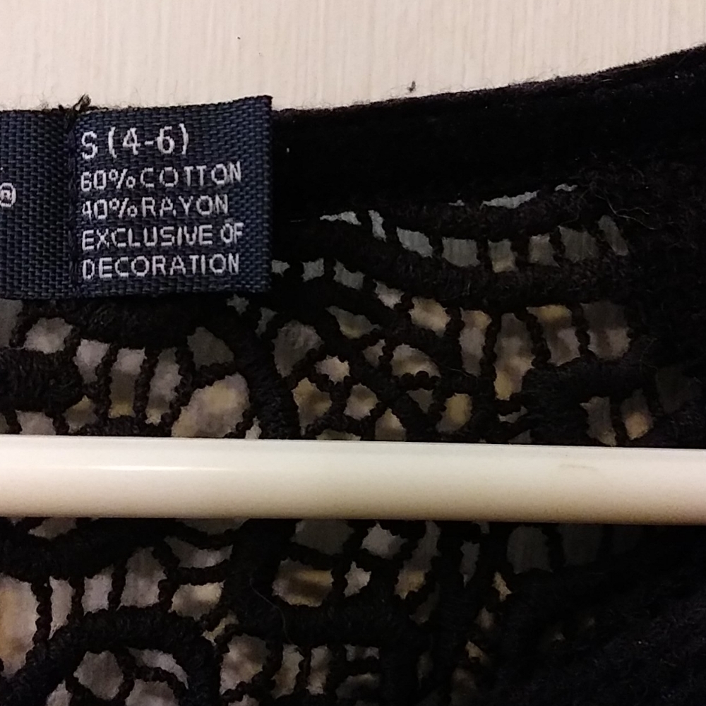 Sweater - Picture 4 of 4